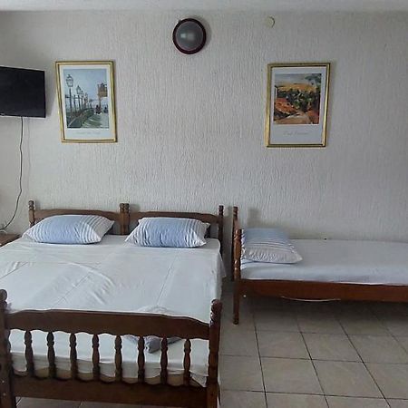 Apartmani Dzapo Srima Esterno foto