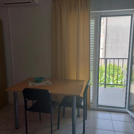 Apartmani Dzapo Srima Esterno foto