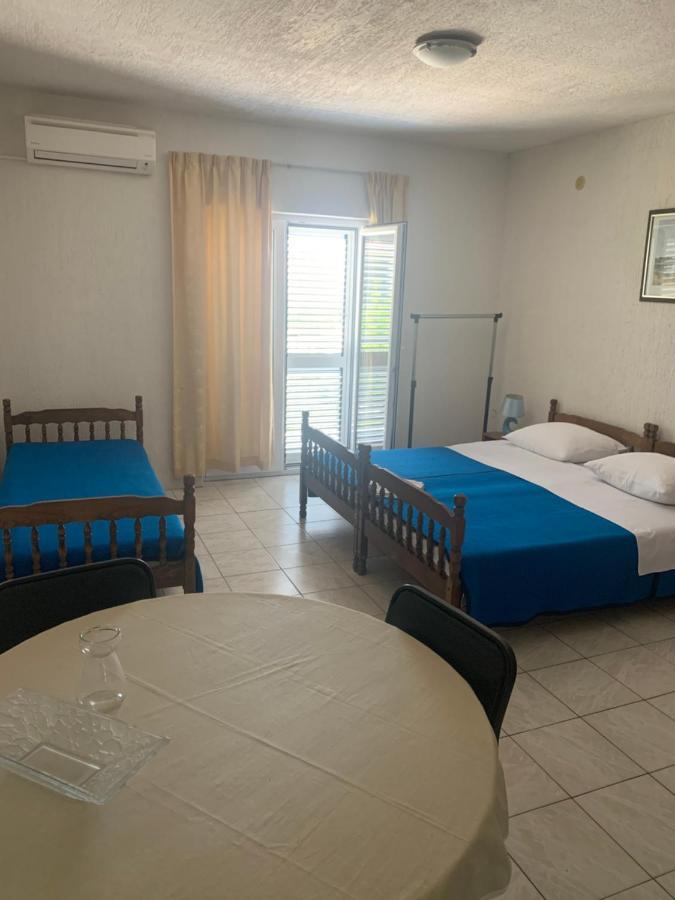 Apartmani Dzapo Srima Esterno foto