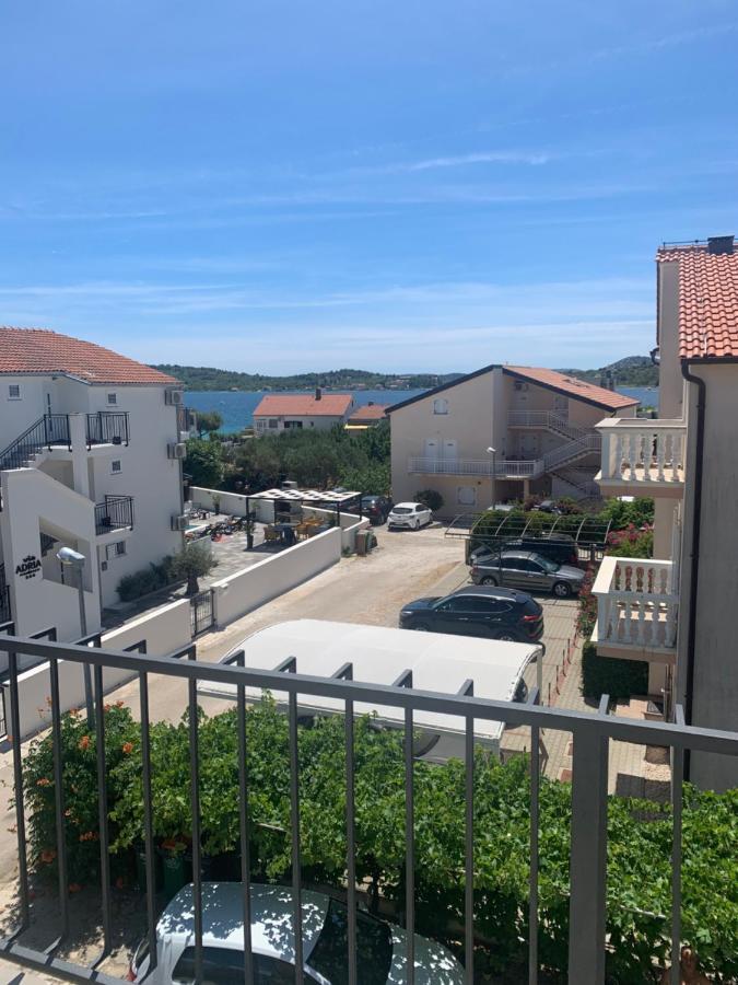 Apartmani Dzapo Srima Esterno foto