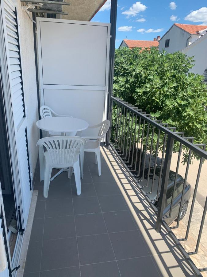 Apartmani Dzapo Srima Esterno foto