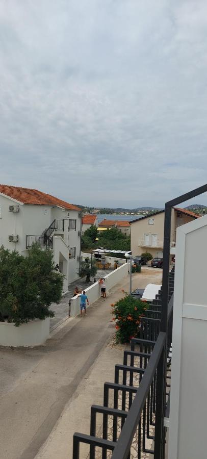 Apartmani Dzapo Srima Esterno foto
