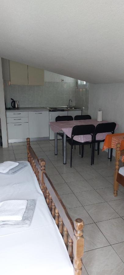 Apartmani Dzapo Srima Esterno foto